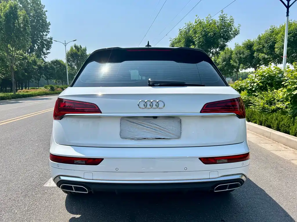 Audi Q5L 2021 40 TFSI luxury and dynamic model купить на сайте DeffCars
