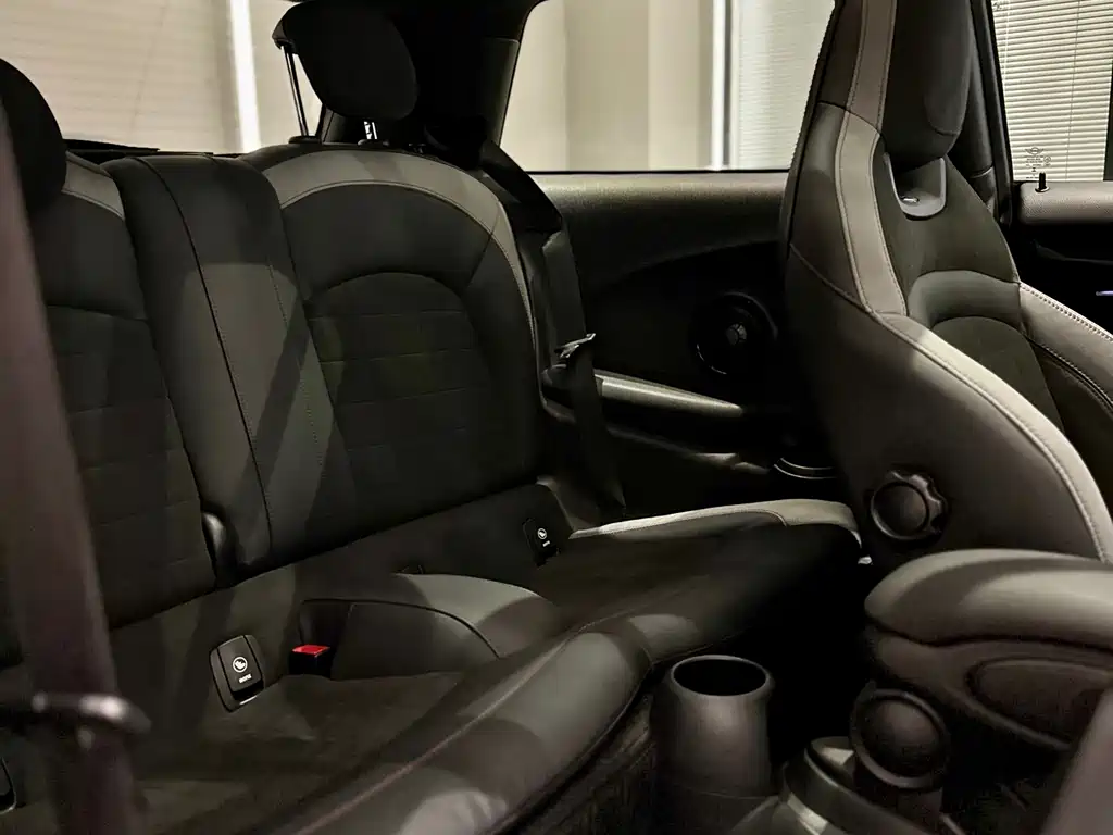 MINI 2023 facelift 2.0T COOPER S racing driver купить на сайте DeffCars