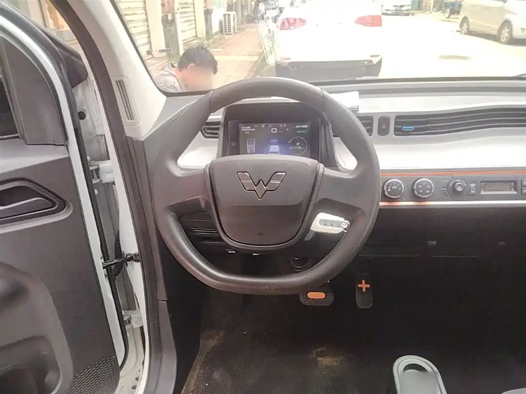 Hongguang MINIEV 2022 Free Model Lithium Iron Phosphate купить на сайте DeffCars