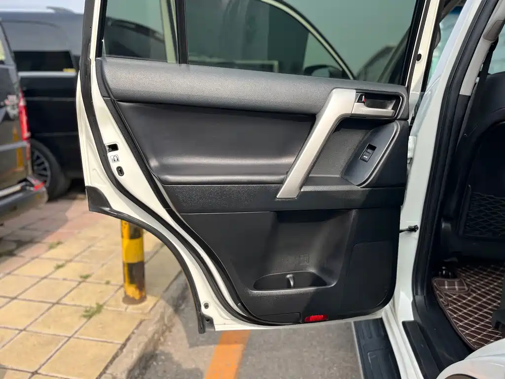 Prado 2019 3.5L automatic TX-L exclusive version купить на сайте DeffCars