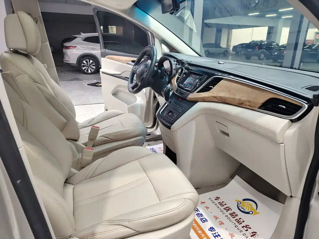 Buick GL8 2018 ES 28T Comfort Country VI купить на сайте DeffCars