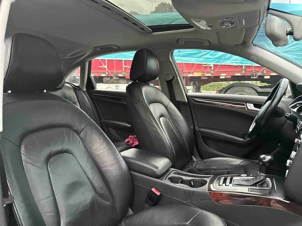 Audi A4L 2016 35 TFSI Collector's Edition S line Comfort купить на сайте DeffCars