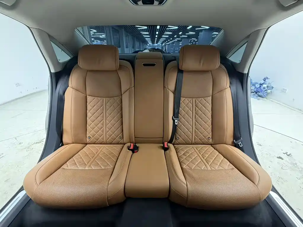 Audi A8 2023 A8L 50 TFSI quattro Premium Selection купить на сайте DeffCars