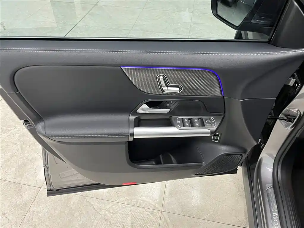 Mercedes-Benz GLA 2022 GLA 200 купить на сайте DeffCars