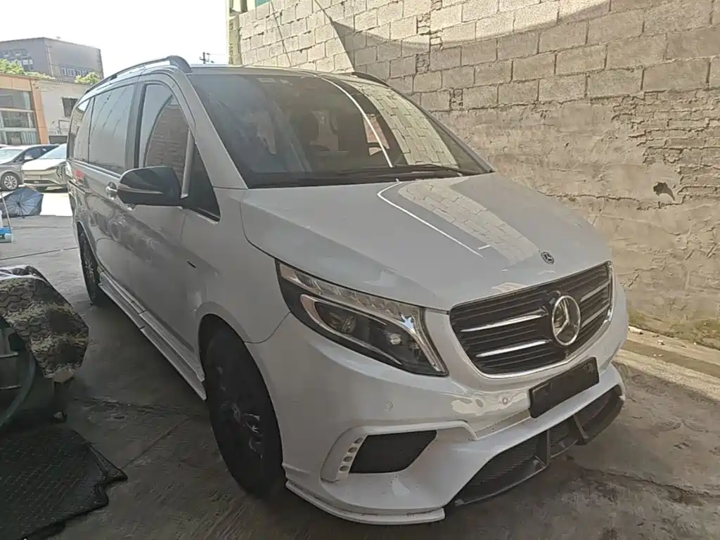 Mercedes V-Class 2018 Model V 260 Premium Edition Country купить на сайте DeffCars