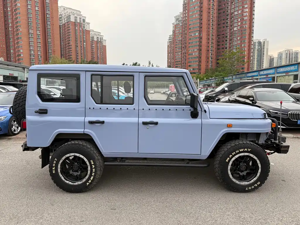 212 Classic 2023 Sniper 2.4T Manual Lightweight Model купить на сайте DeffCars