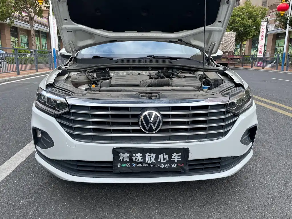 Lavida 2023 facelift 1.5L automatic Deyi version купить на сайте DeffCars