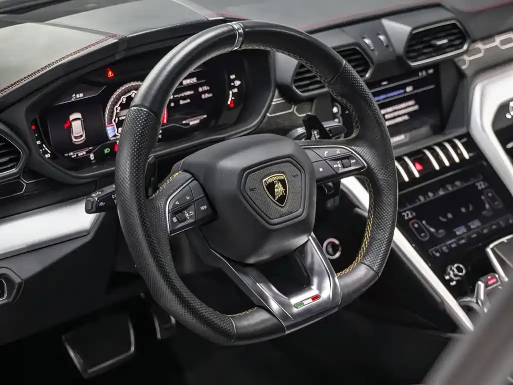 Urus 2018 4.0T V8 купить на сайте DeffCars