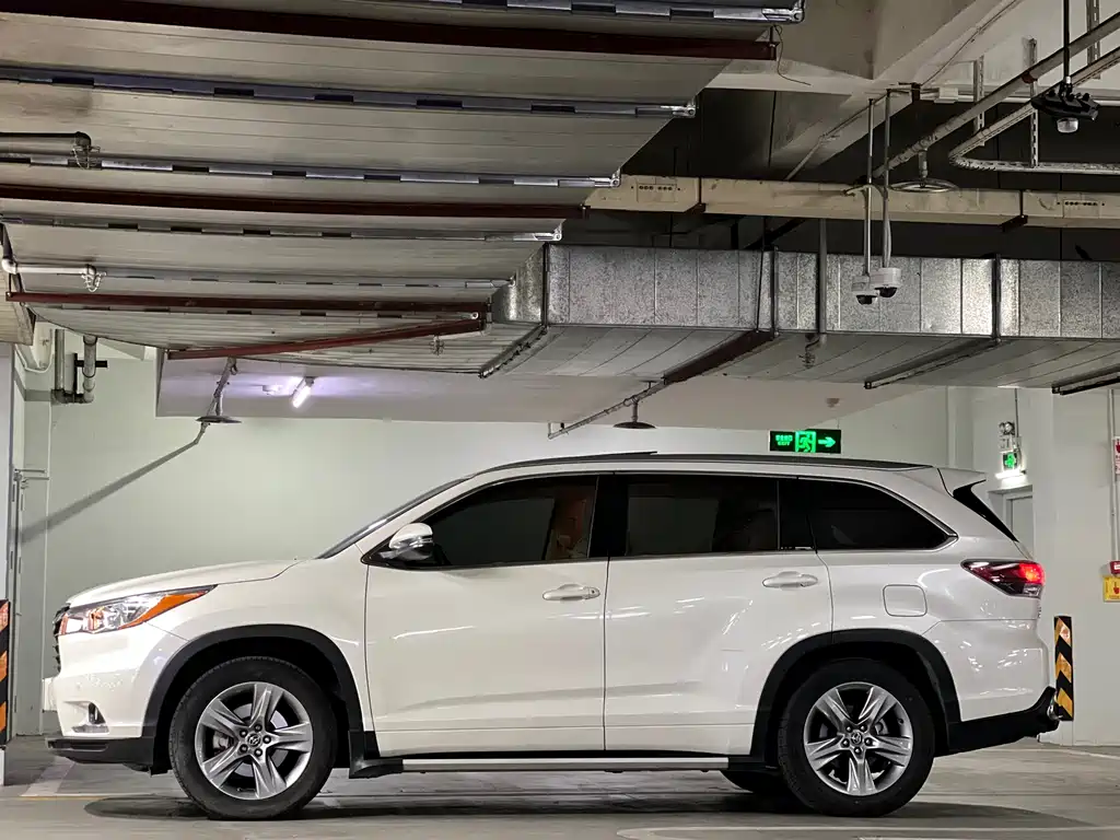 Highlander 2017 2.0T four-wheel drive luxury version 7 seats купить на сайте DeffCars