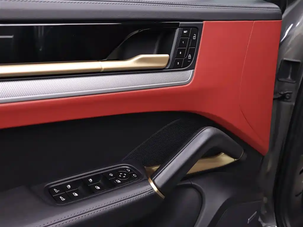 Cayenne 2024 Cayenne 3.0T купить на сайте DeffCars