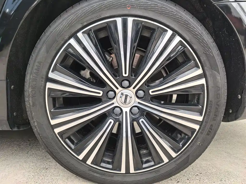 Volvo S90 2022 B5 Zhiyuan Luxury Edition купить на сайте DeffCars