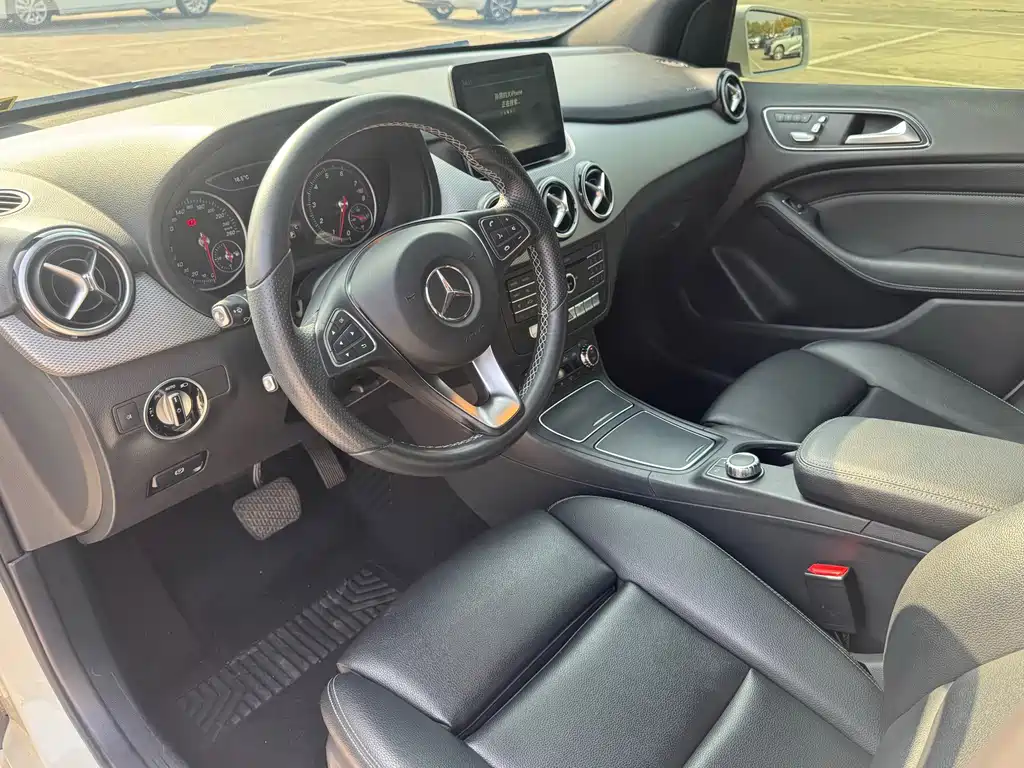 Mercedes-Benz B-Class 2017 B 200 Fashion Model купить на сайте DeffCars