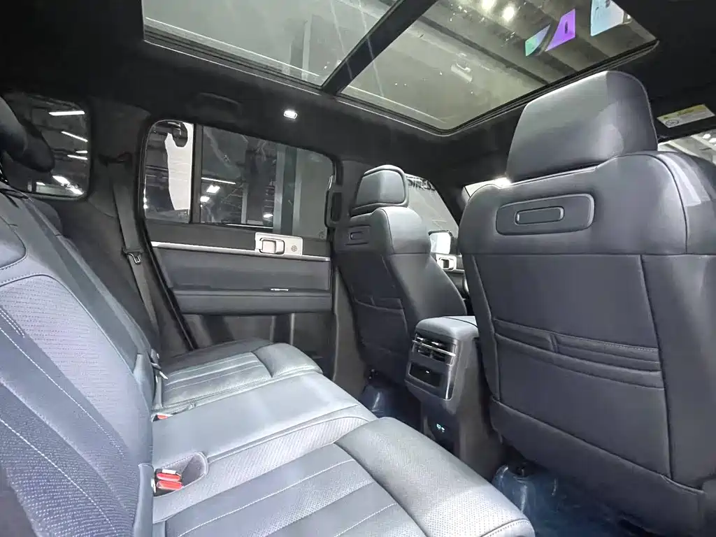 Titanium 7 2025 190KM four-wheel drive Ultra version купить на сайте DeffCars