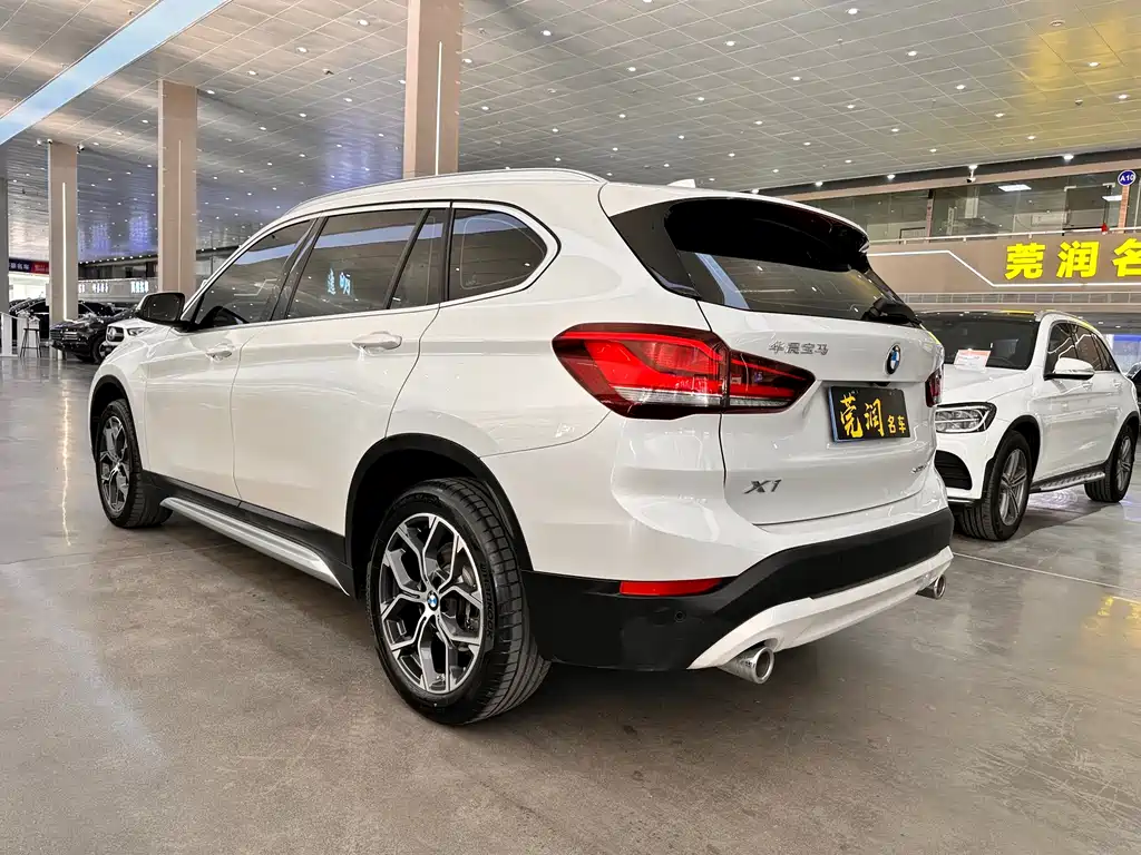 BMW X1 2022 sDrive25Li Leading Model купить на сайте DeffCars