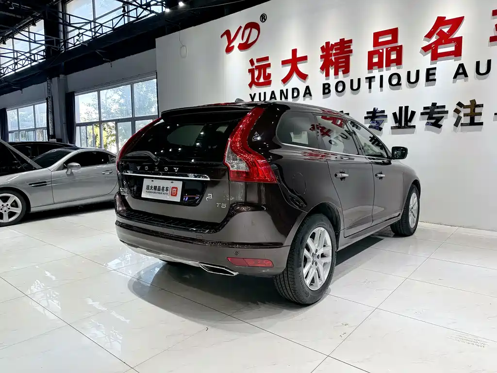 Volvo XC60 2017 T5 Smart Travel upgraded version купить на сайте DeffCars