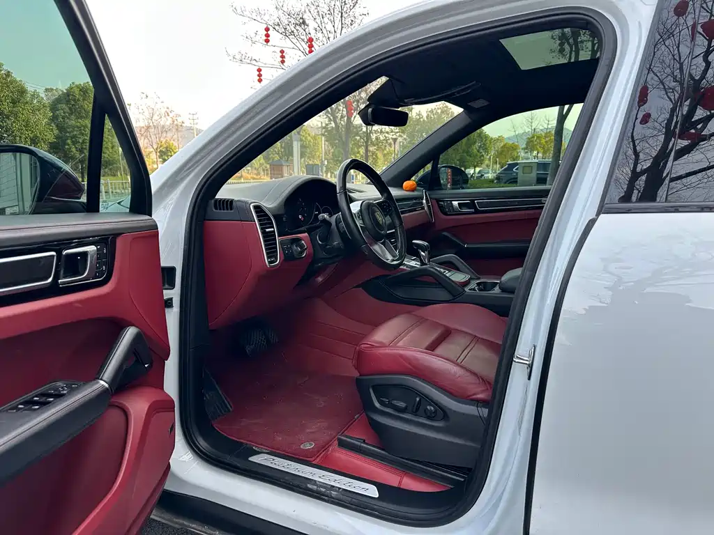 Cayenne 2023 Cayenne 3.0T Platinum Edition купить на сайте DeffCars
