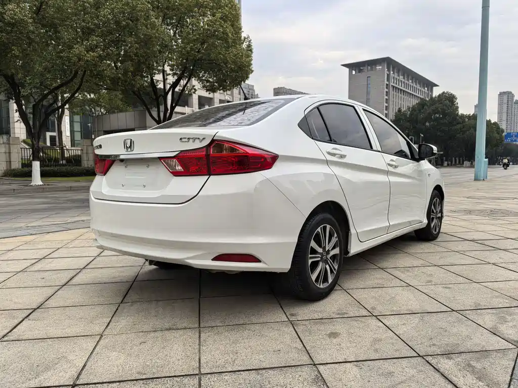 Fengfan 2018 1.5L CVT Comfort Edition купить на сайте DeffCars