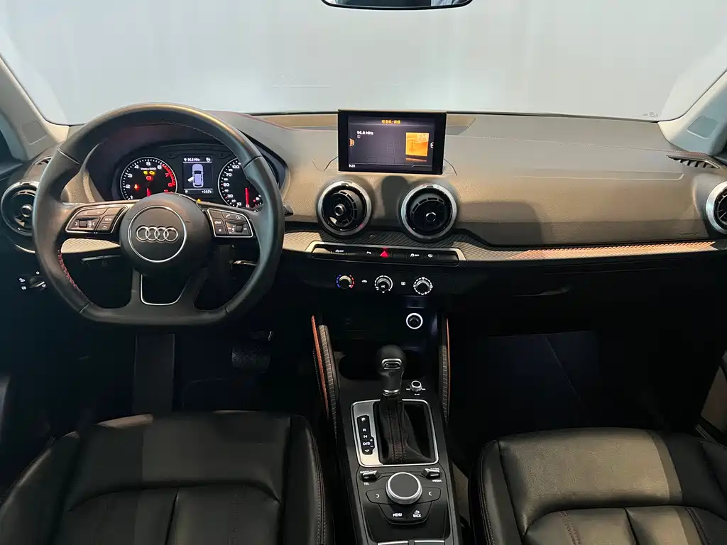 Audi Q2L 2024 35TFSI aggressive and dynamic model купить на сайте DeffCars