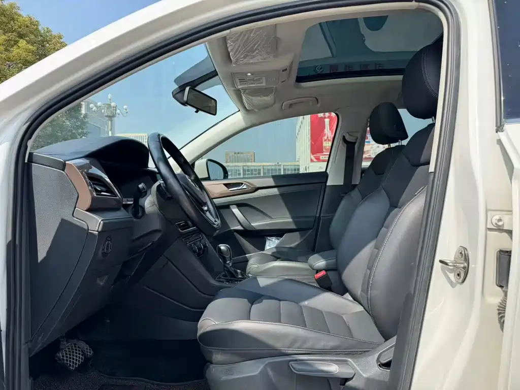 Tuyue 2019 330TSI 4WD Deluxe Edition National VI купить на сайте DeffCars