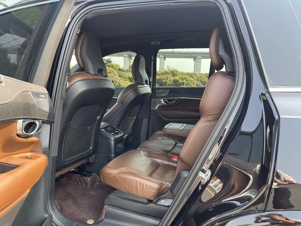 Volvo XC90 plug-in hybrid 2022 facelift E-drive hybrid T8 Zhizun Deluxe Edition 7 seats купить на сайте DeffCars