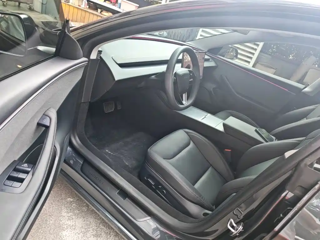 Model 3 2025 rear-wheel drive version купить на сайте DeffCars