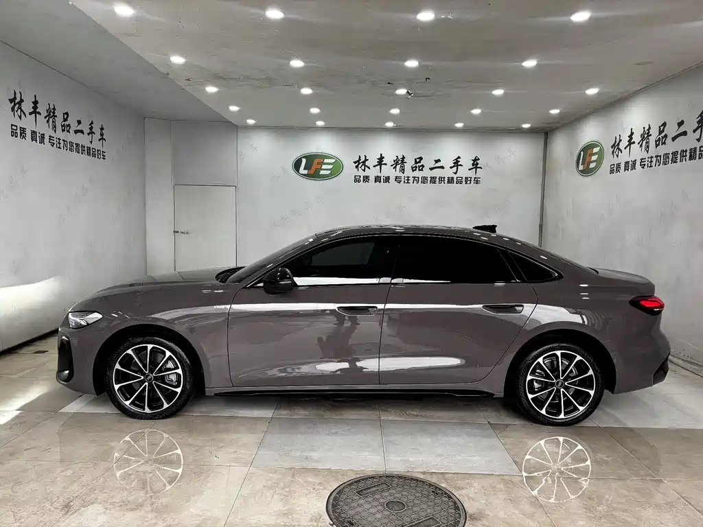 Audi A5L 2026 2.0T Sports Edition Plus купить на сайте DeffCars