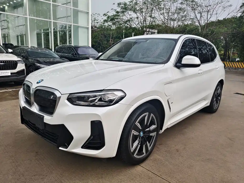BMW iX3 2024 leading model купить на сайте DeffCars
