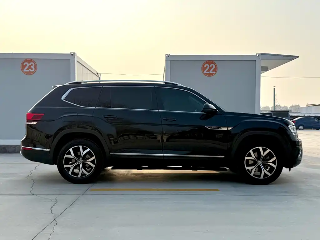 Touron 2019 380TSI four-wheel drive luxury version National V купить на сайте DeffCars