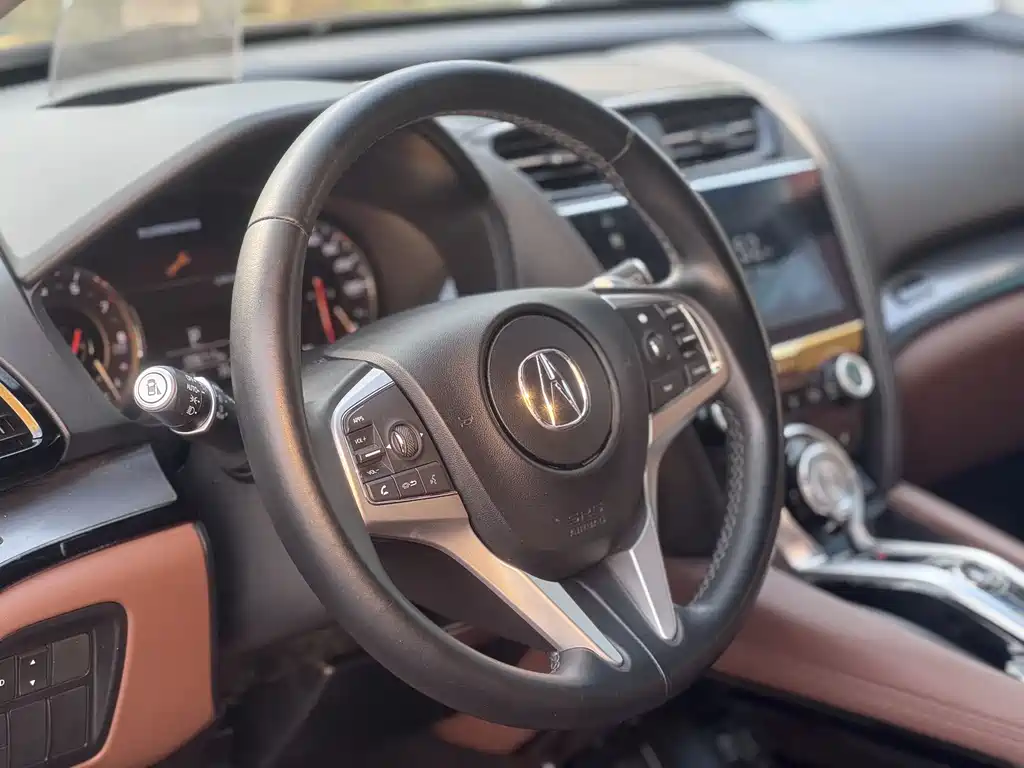 Acura CDX 2019 1.5T 2WD Exclusive Edition купить на сайте DeffCars
