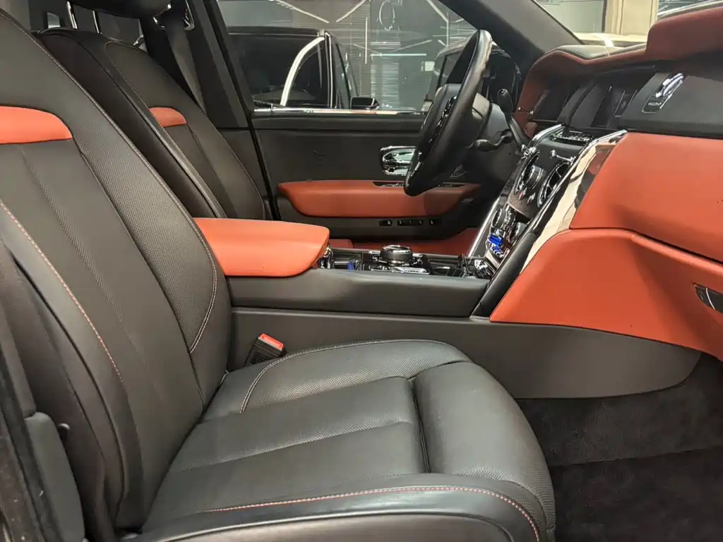 Cullinan 2018 five-seater version купить на сайте DeffCars