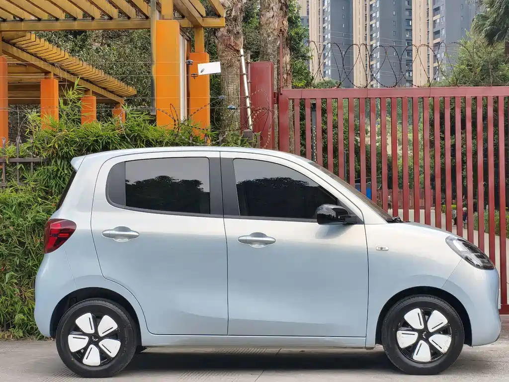 Hongguang MINIEV 2025 fourth generation four-door version advanced model купить на сайте DeffCars