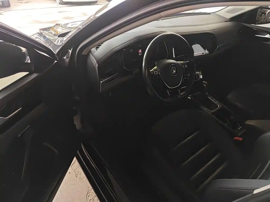 Sagitar 2022 280TSI DSG Flyover Edition купить на сайте DeffCars