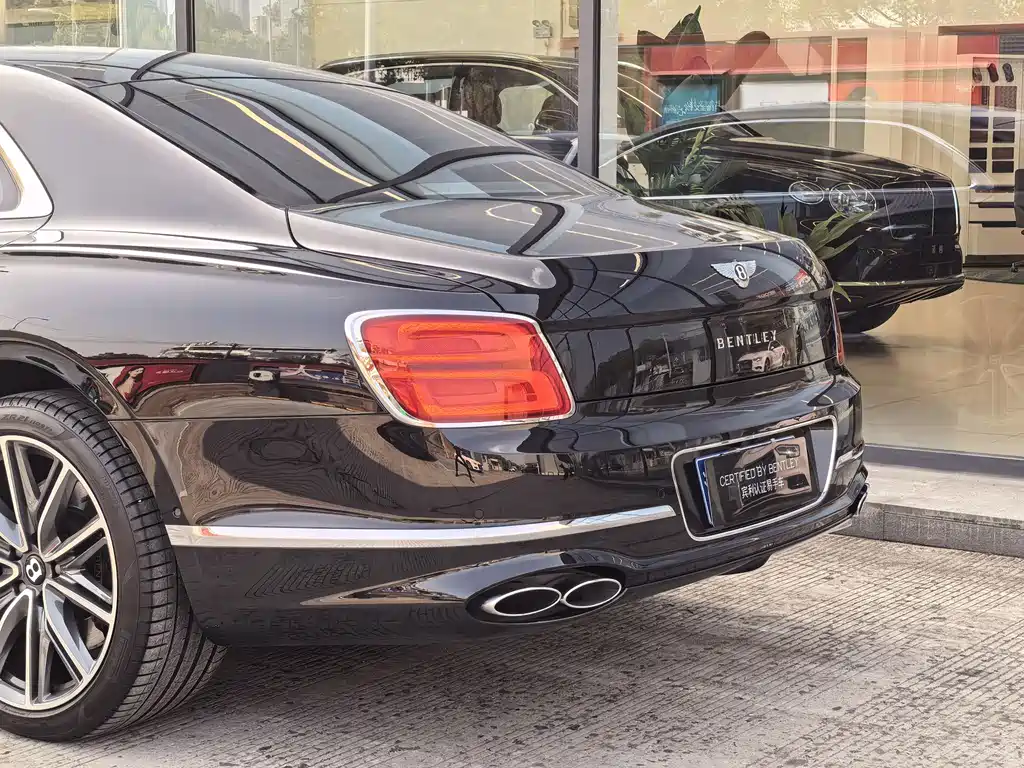 Flying Spur 2021 4.0T V8 Standard Edition купить на сайте DeffCars