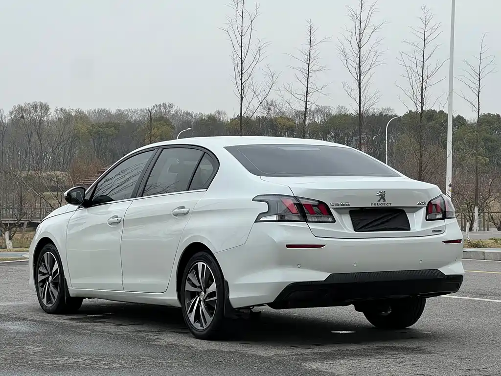 Peugeot 408 2019 360THP Automatic Deluxe Edition National VI купить на сайте DeffCars