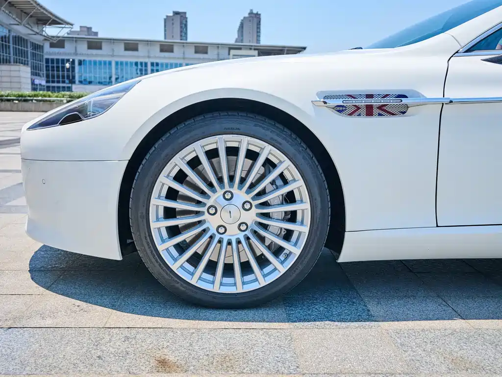 Rapide 2013款 6.0L S купить на сайте DeffCars