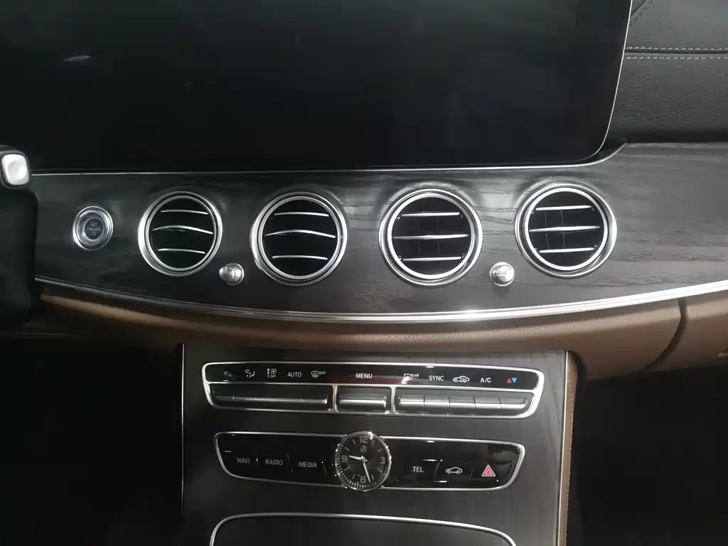 Mercedes-Benz E-Class 2019 E 300 L Sports Luxury купить на сайте DeffCars