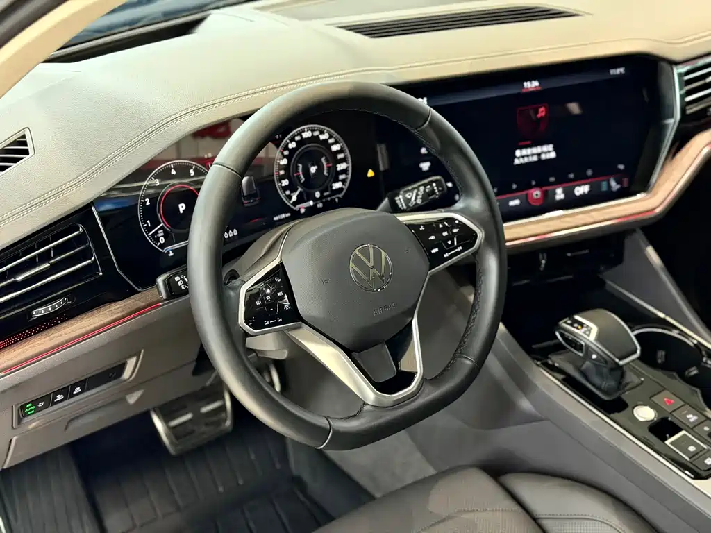 Touareg 2022 3.0TSI Ruixiang Edition Obsidian Sports Package купить на сайте DeffCars