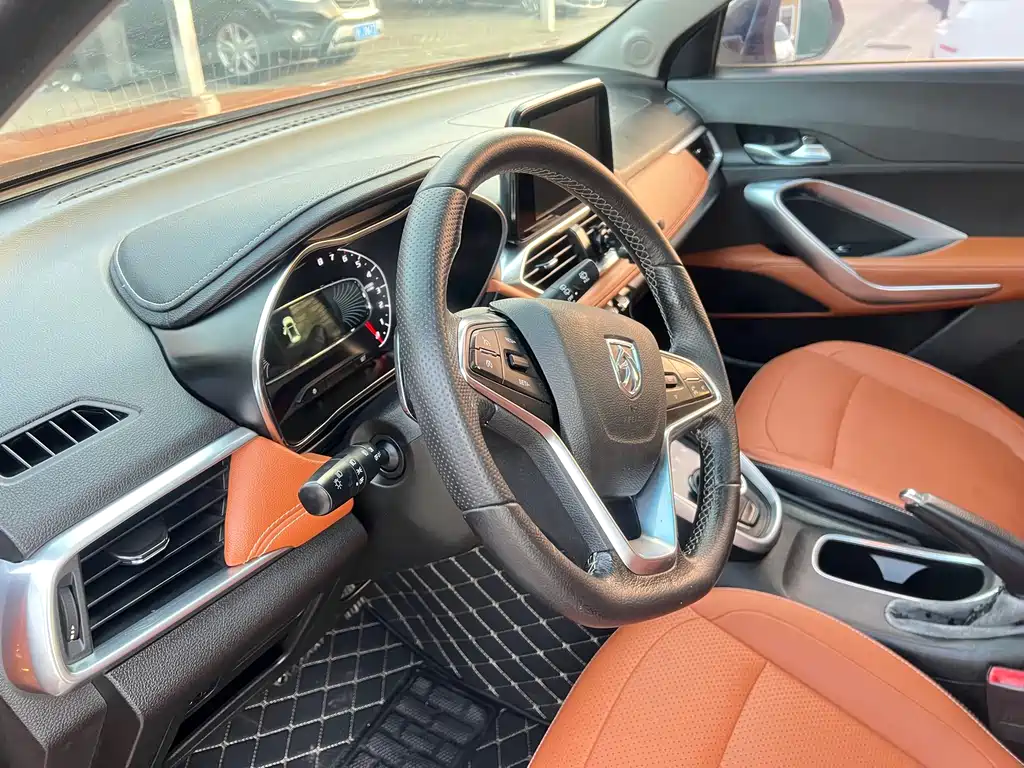 Baojun 510 2018 1.5L Automatic Anniversary Special Edition National V купить на сайте DeffCars