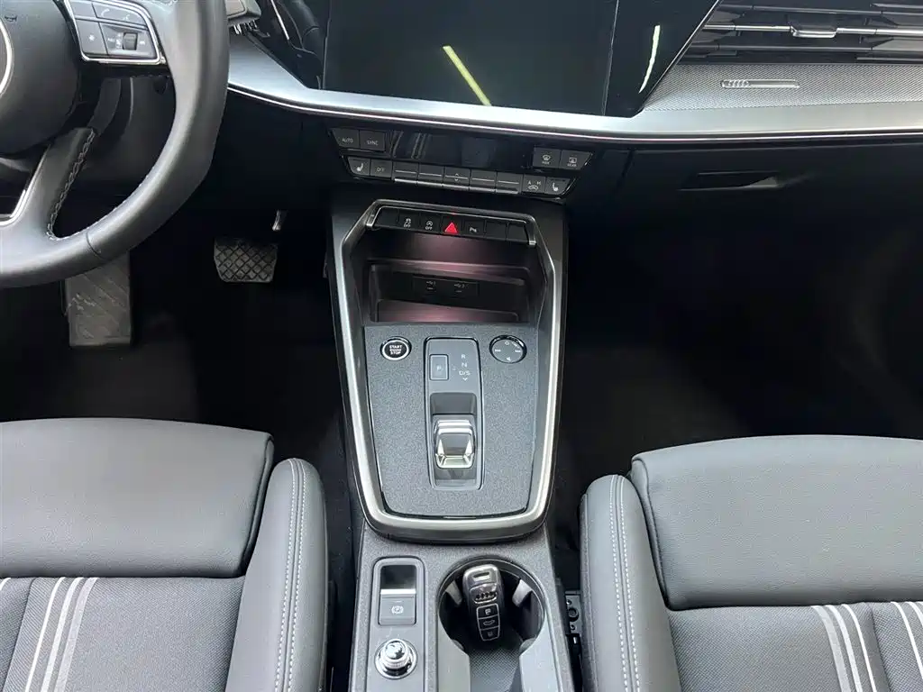 Audi A3 2023 A3L Limousine 35 TFSI Fashionable and Sporty купить на сайте DeffCars