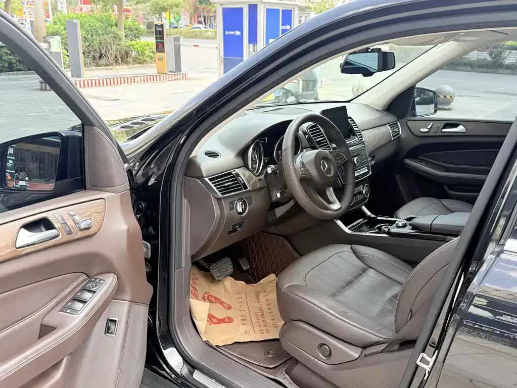 Mercedes-Benz GLE 2016 GLE 320 4MATIC luxury model купить на сайте DeffCars