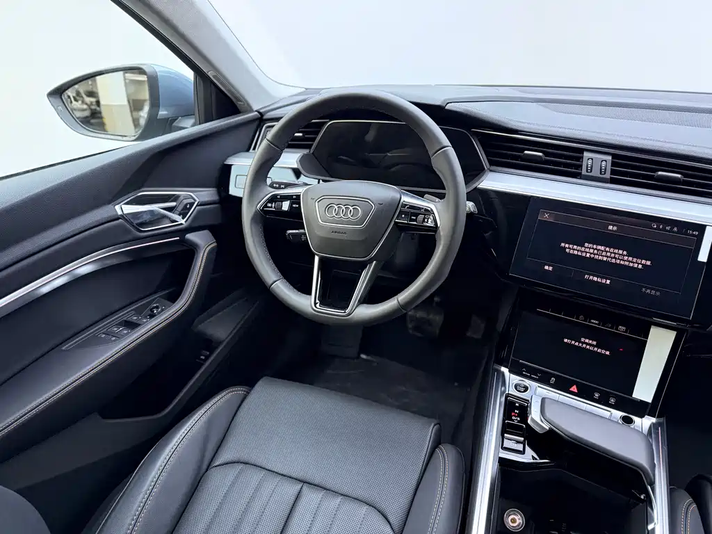 Audi e-tron 2021 50 quattro luxury model купить на сайте DeffCars