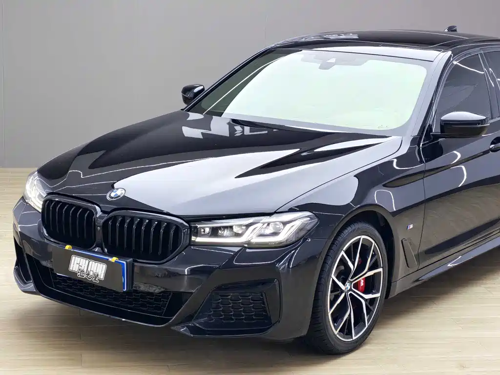 BMW 5 Series 2023 530Li Exclusive M Sports Package купить на сайте DeffCars