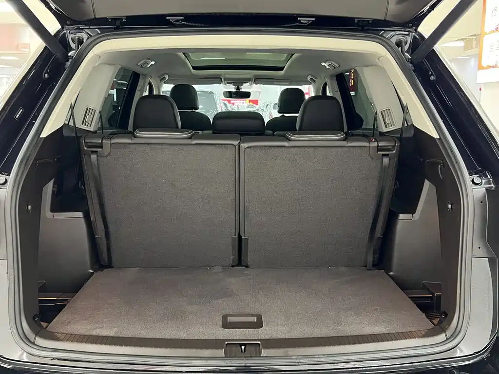 Touron 2019 380TSI four-wheel drive luxury version National VI купить на сайте DeffCars
