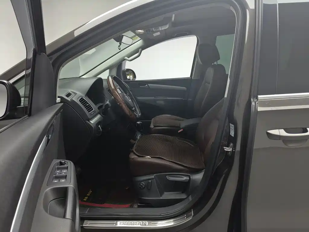 Sharan 2017 380TSI Comfortable 6-seater купить на сайте DeffCars