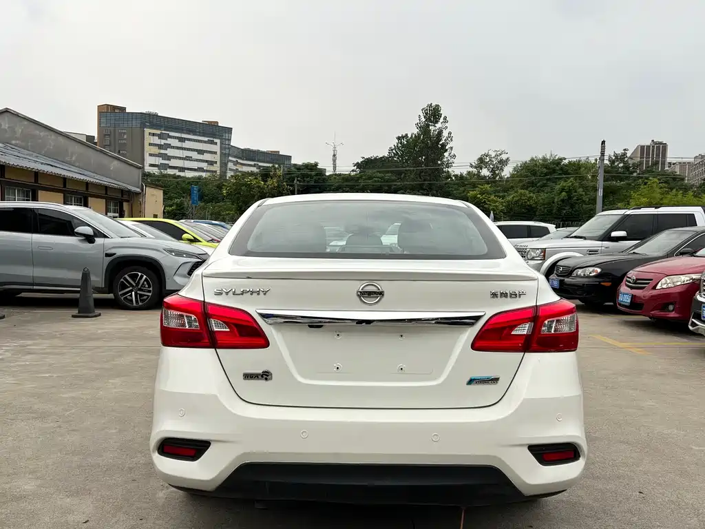 Sylphy 2016 1.6XL CVT Deluxe Edition купить на сайте DeffCars