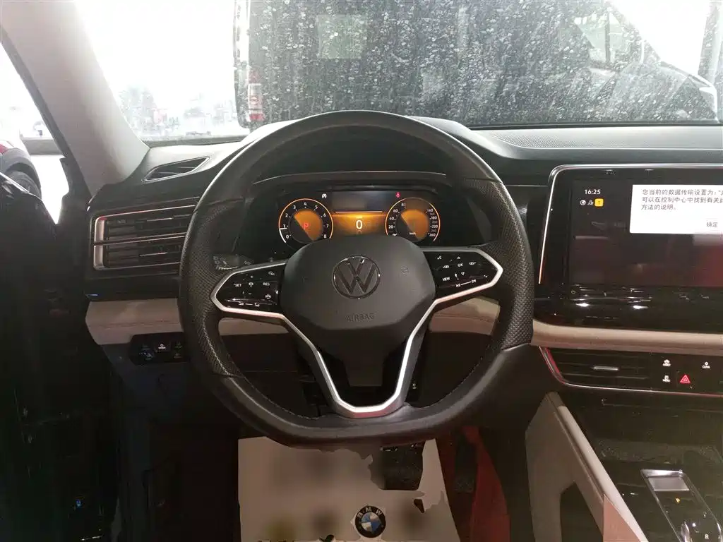 Touron 2022 330TSI two-wheel drive luxury version купить на сайте DeffCars