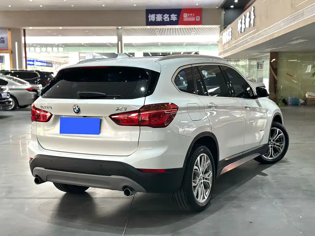 BMW X1 2018 sDrive20Li Leading Model купить на сайте DeffCars