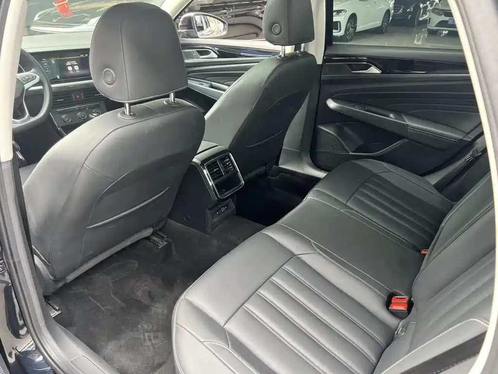 Passat 2023 280TSI Business Edition купить на сайте DeffCars