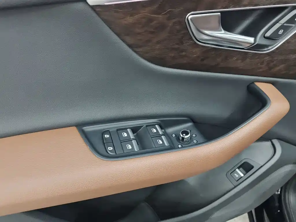 Audi Q7 2021 45 TFSI quattro S line sports купить на сайте DeffCars