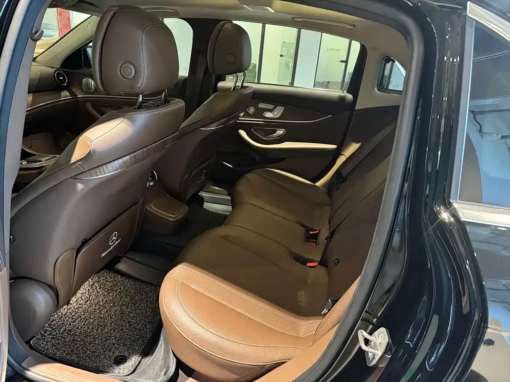 Mercedes-Benz E-Class 2022 facelift three E 300 L sporty and fashionable купить на сайте DeffCars